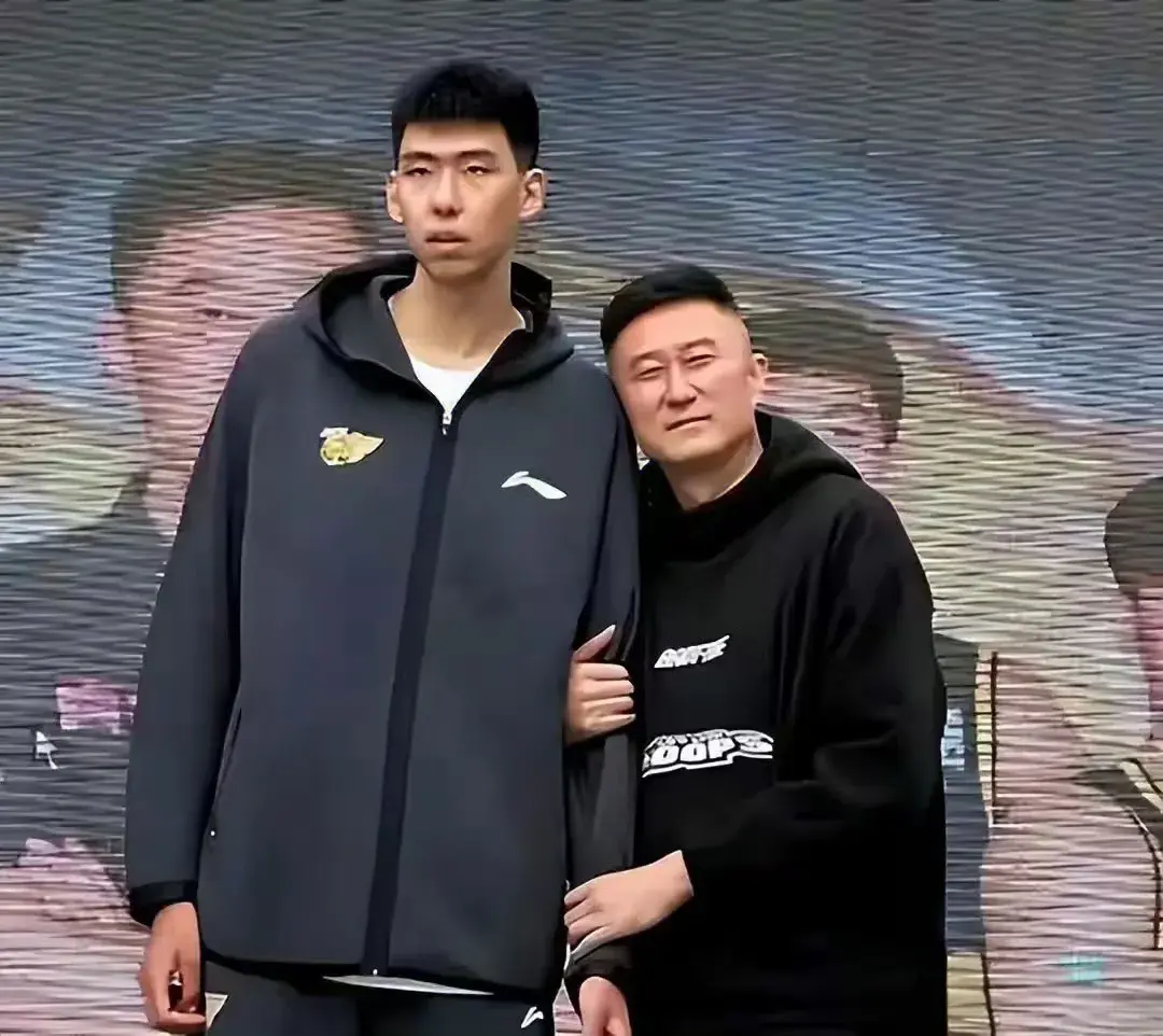 alt, 的国内篮球, 申请转会传